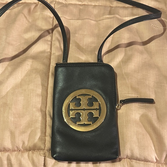 Tory Burch Handbags - Tory Burch Black Leather Crossbody with Gold Emblem